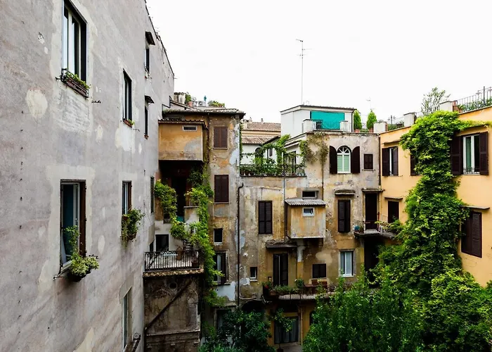 A World Aparts - 105 Pellegrino Rome